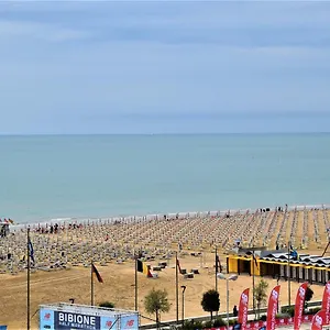 Skorpios , Bibione Italien